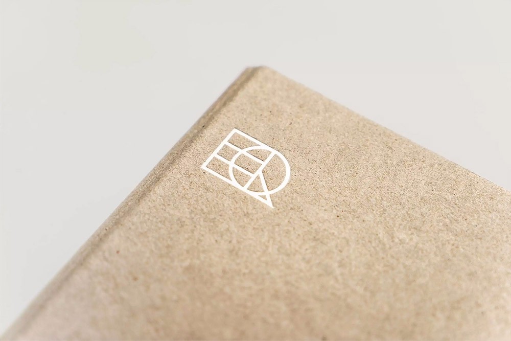 美國最大的辦公物業(yè)公司EOP更名為EQ并推出新標(biāo)志7.jpg 美國最大的辦公物業(yè)公司EOP更名為EQ并推出新標(biāo)志7.jpg